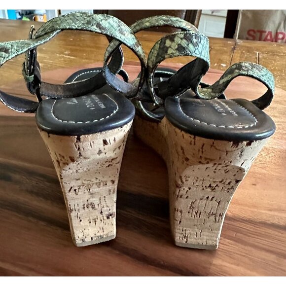 Donald Pliner Green Snakeskin Cork Wedge Sandals 9M Womens Stylish Summer Shoes - Picture 4 of 11